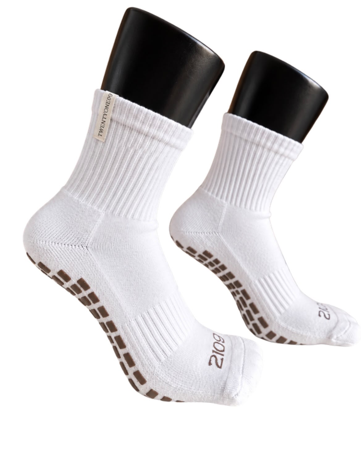 Ultimate Grip Tagged Crew Socks - White