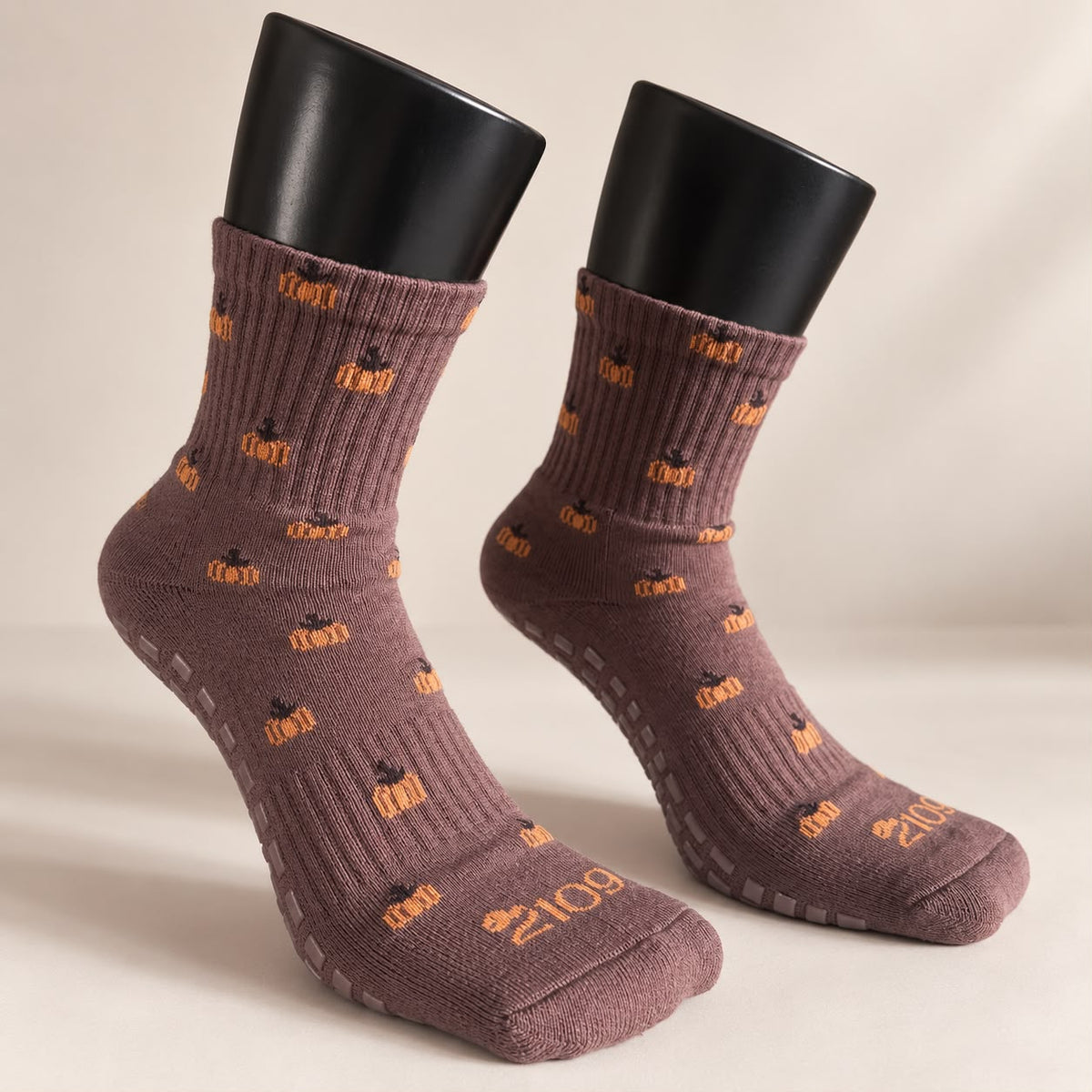 Ultimate Grip Crew Socks - Spiced Pumpkin