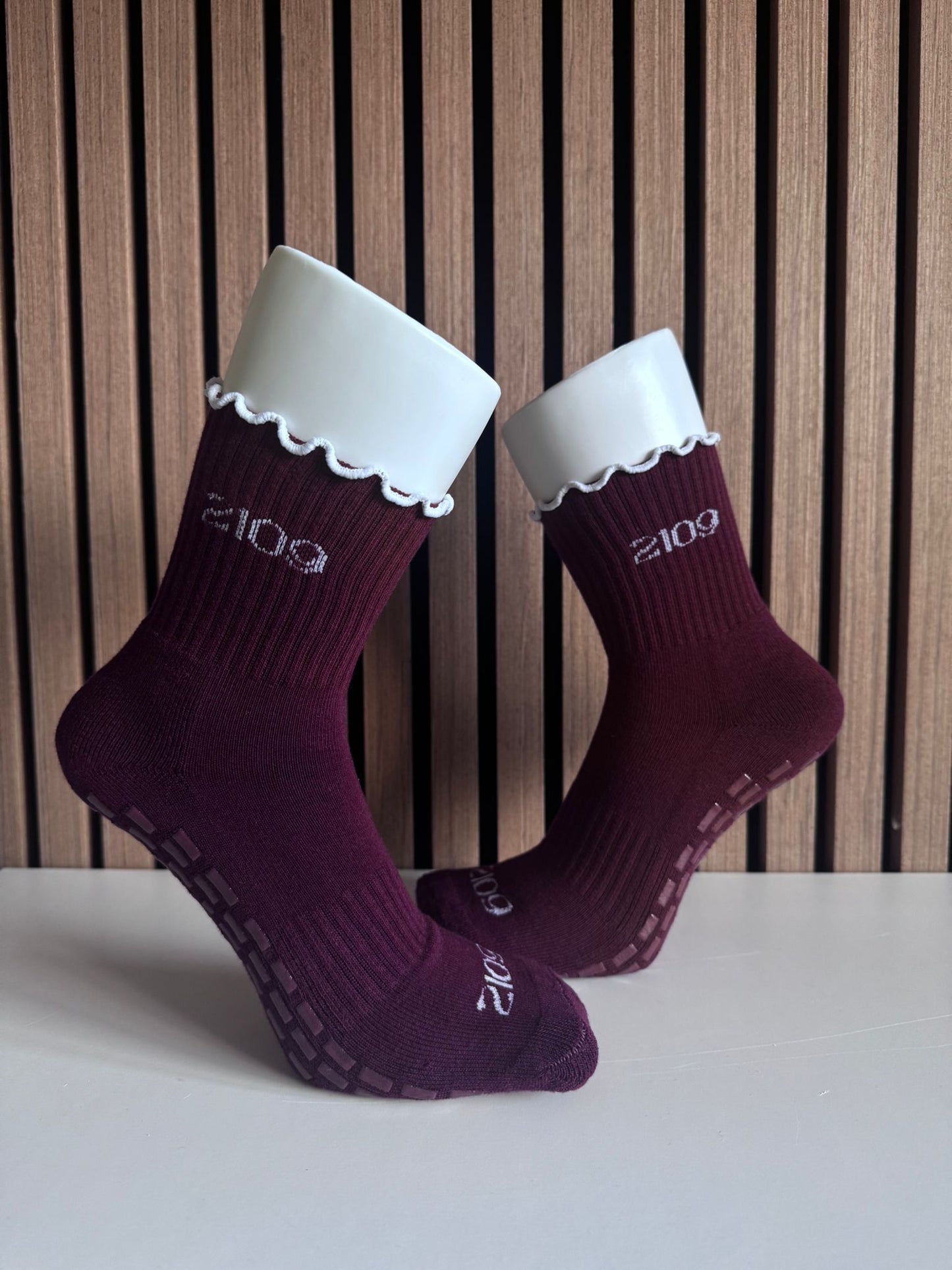 Ultimate Grip Ruffle Socks - Classic Burgundy