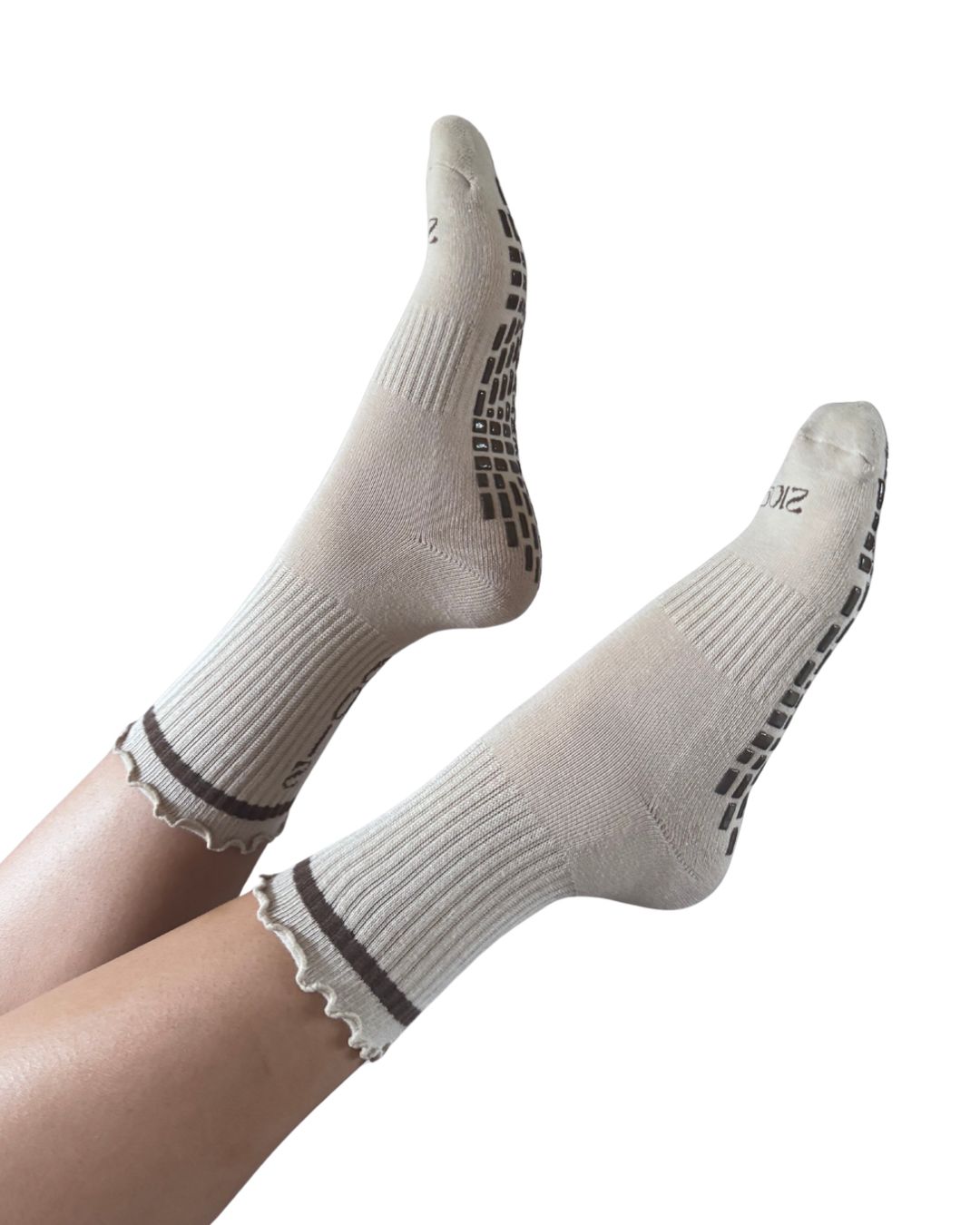 Ultimate Grip Ruffle Socks - Cappuccino Stripe