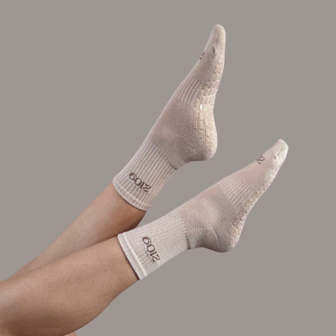 Ultimate Grip Crew Socks - Cappuccino