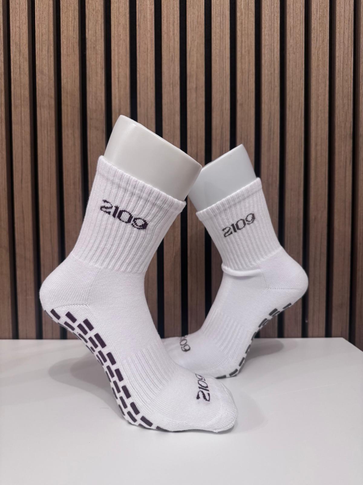 Ultimate Grip Crew Socks - White