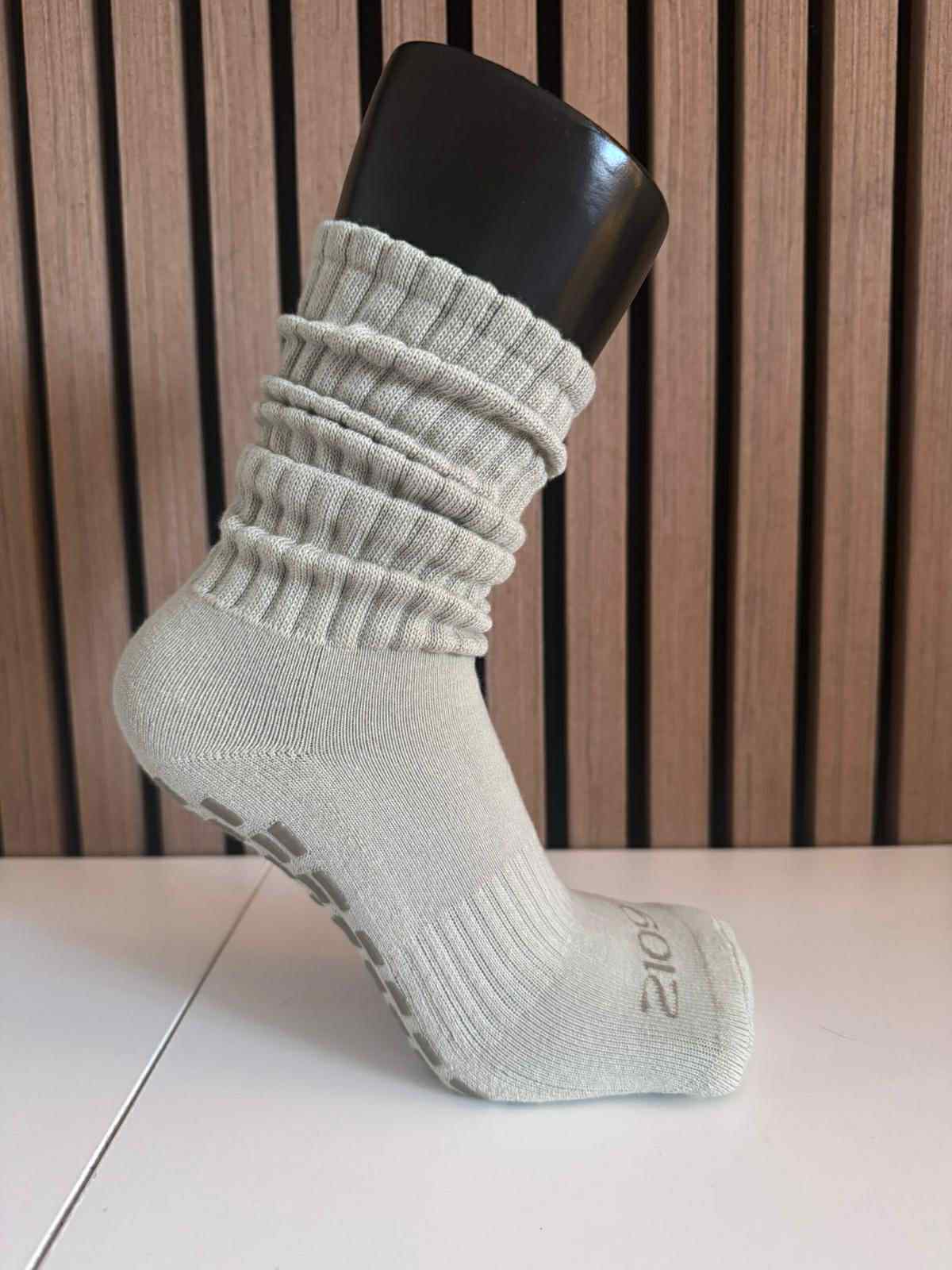 Ultimate Grip Regular Slouch Socks - Pistachio