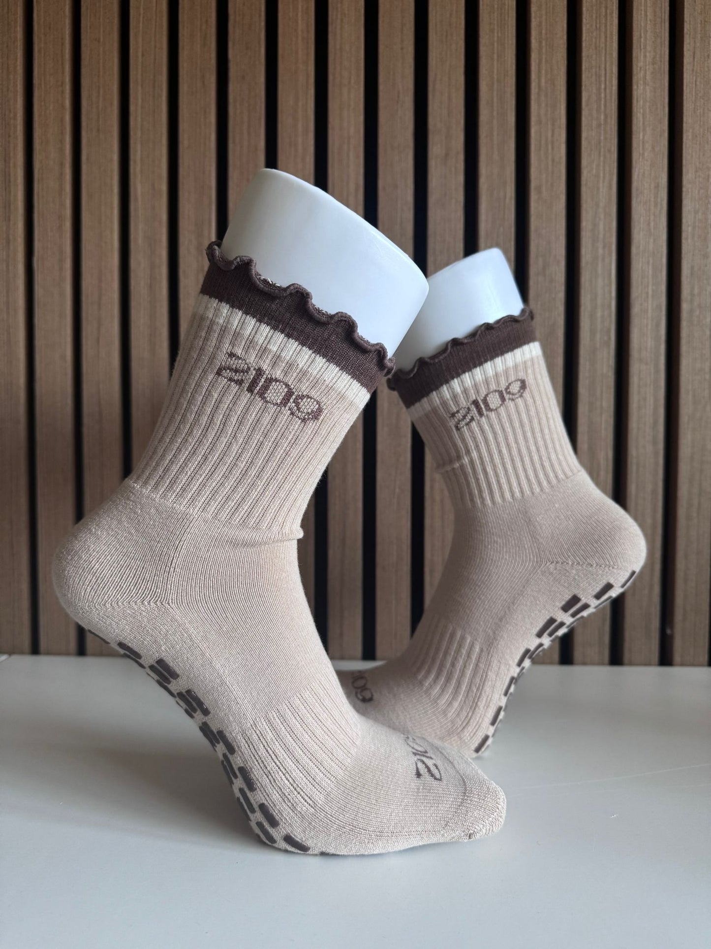 Ultimate Grip Ruffle Socks - Classic Cappuccino & Coffee