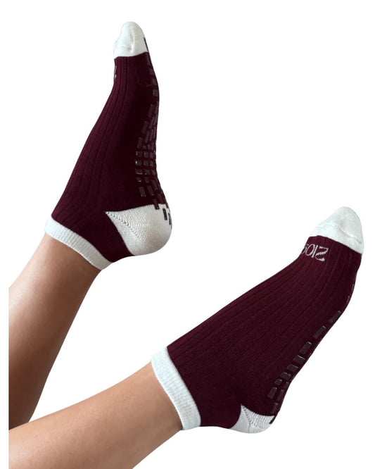 Ultimate Grip Ankle Socks - Burgundy with Cream
