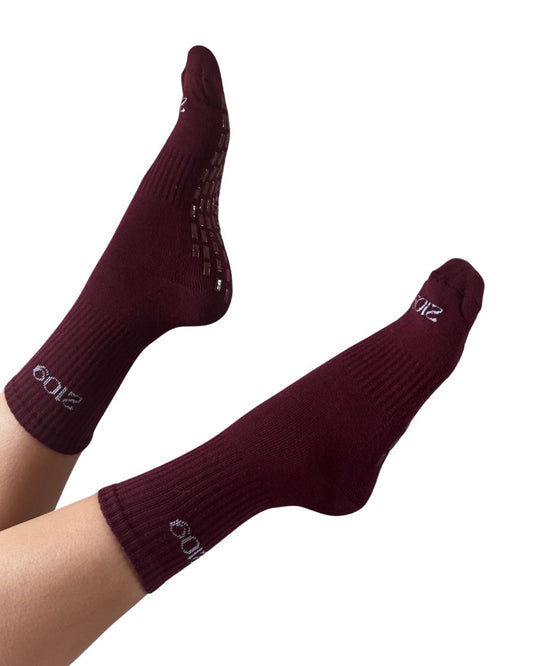 Ultimate Grip Crew Socks - Burgundy