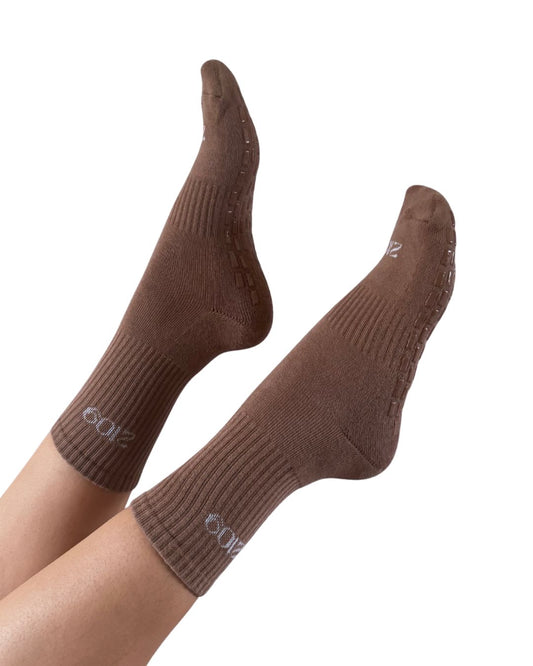 Ultimate Grip Crew Socks - Chocolate