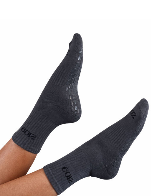 Ultimate Grip Crew Socks - Grey