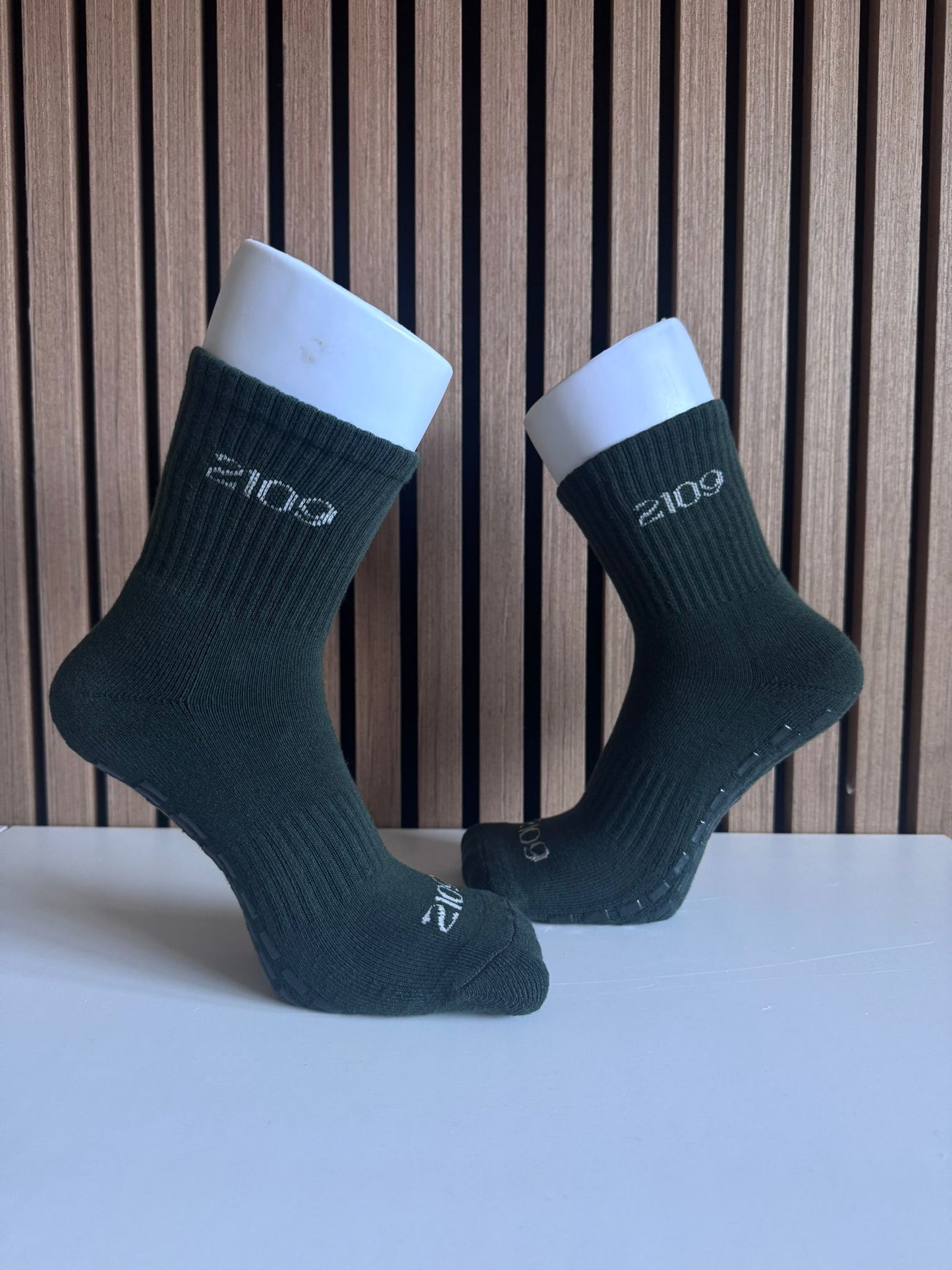 Ultimate Grip Crew Socks - Forest Green