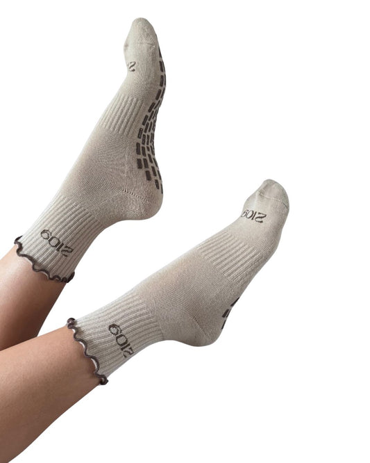 Ultimate Grip Ruffle Socks - Classic Cappuccino & Coffee