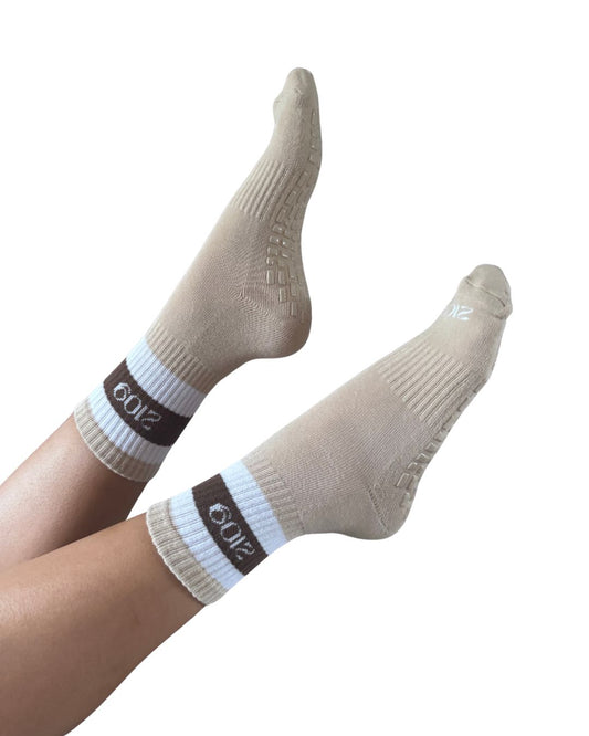 Ultimate Grip Crew Socks - Striped Cappuccino