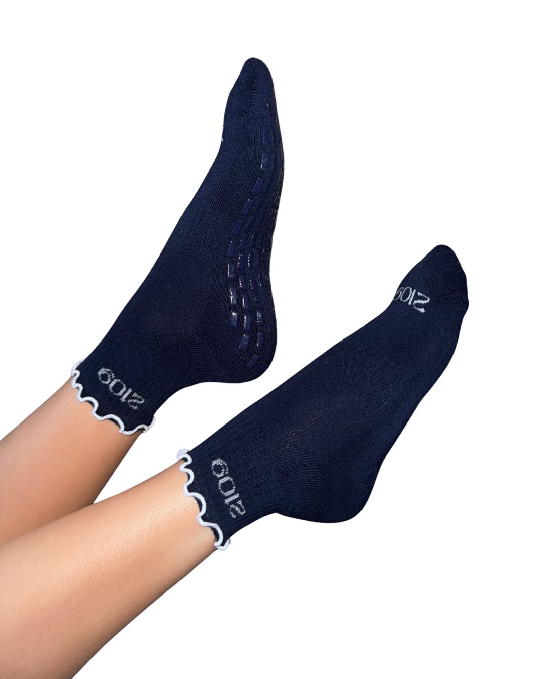 Ultimate Grip Ruffle Socks - Navy and White