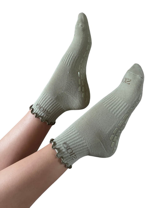Ultimate Grip Ruffle Socks - Pistachio