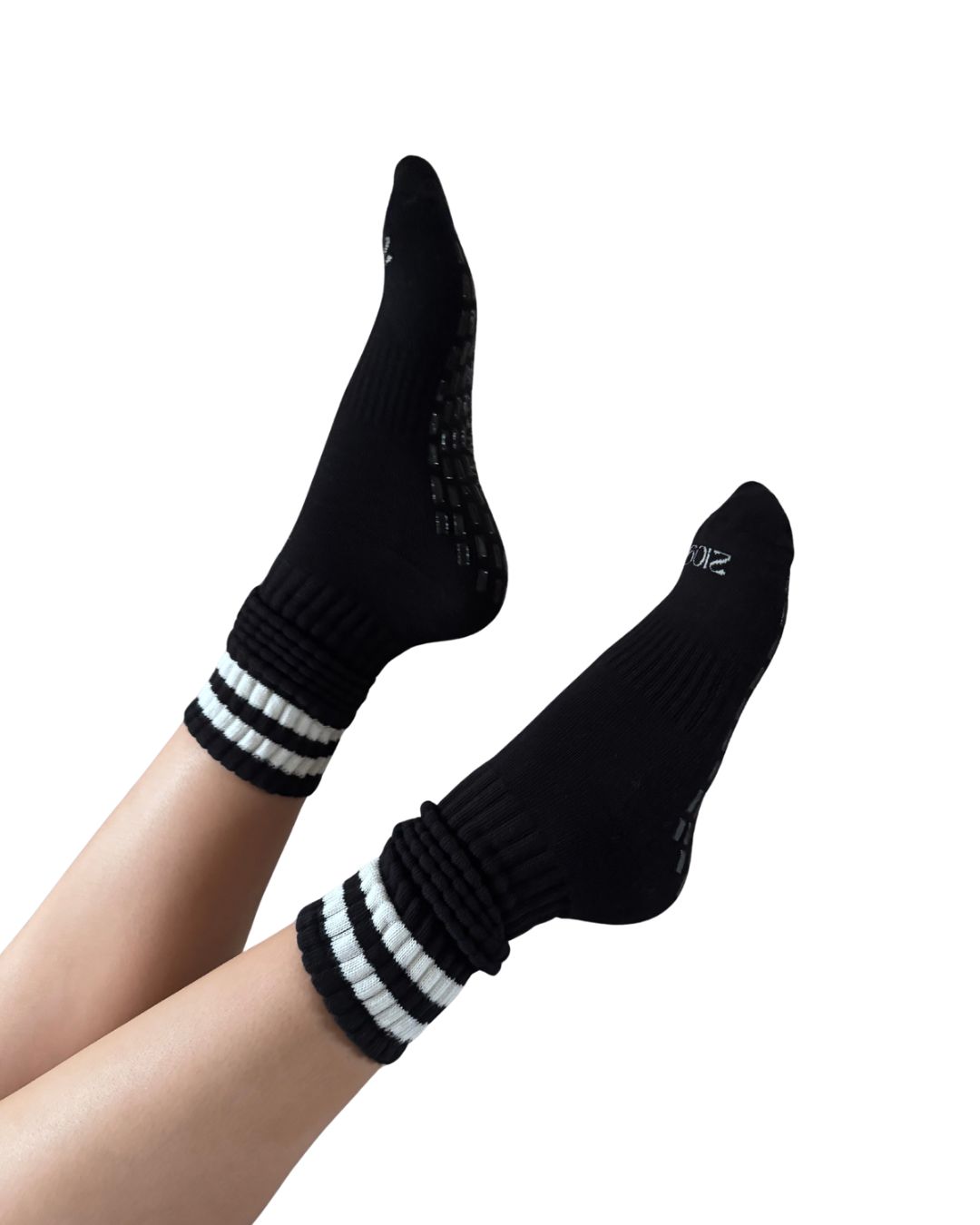Ultimate Grip Stripey Slouch Socks - Black and White