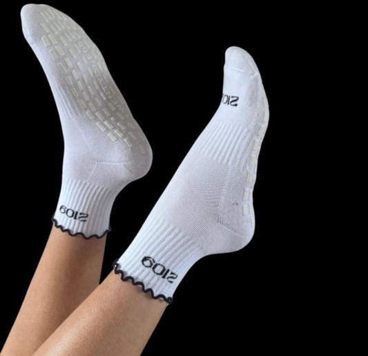Ultimate Grip Ruffle Socks - Classic White & Black